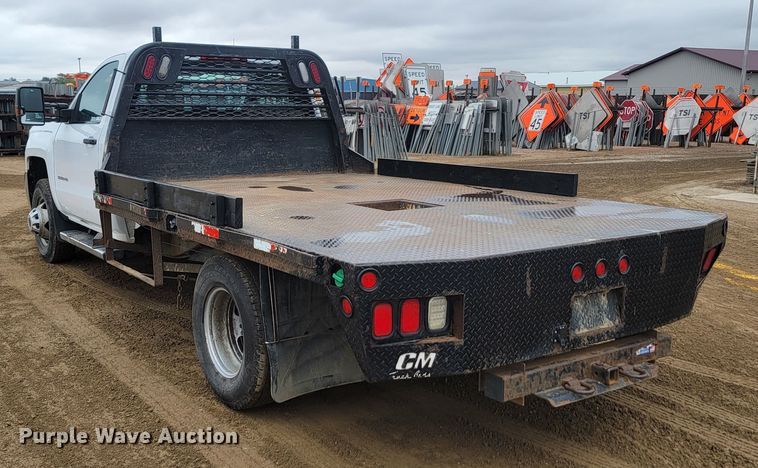 image for item JW9626 2015 Chevrolet Silverado 3500HD  flatbed pickup truck