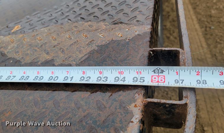 image for item JW9626 2015 Chevrolet Silverado 3500HD  flatbed pickup truck