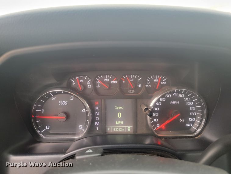 image for item JW9626 2015 Chevrolet Silverado 3500HD  flatbed pickup truck