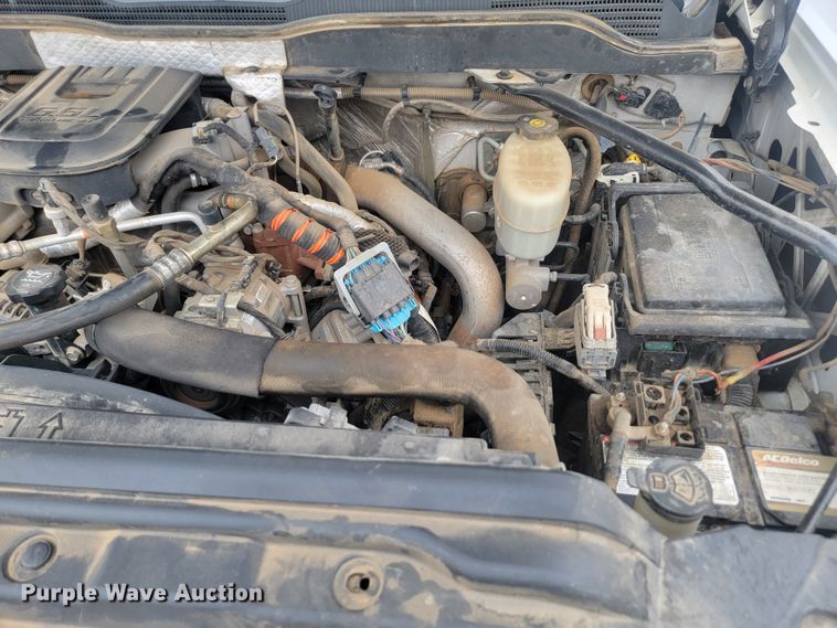 image for item JW9626 2015 Chevrolet Silverado 3500HD  flatbed pickup truck