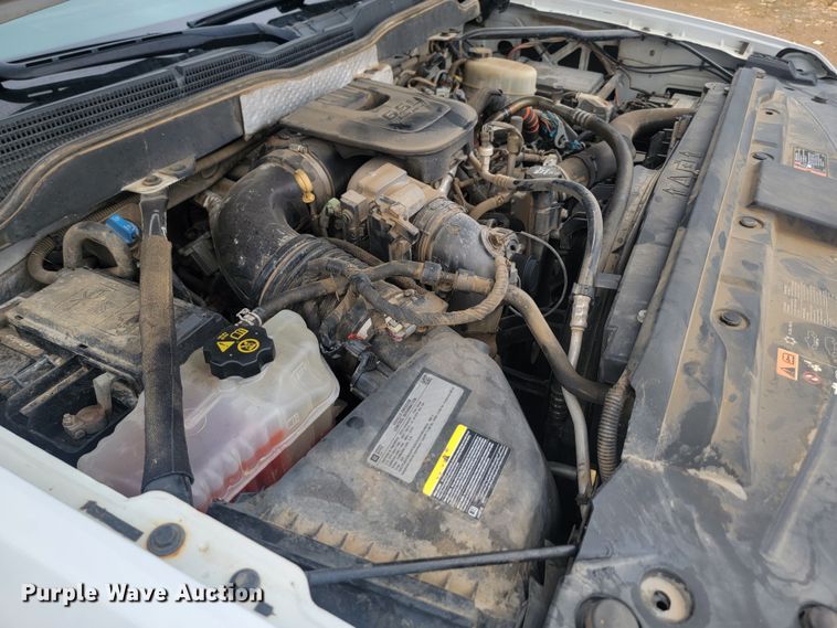 image for item JW9626 2015 Chevrolet Silverado 3500HD  flatbed pickup truck