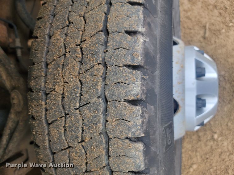 image for item JW9626 2015 Chevrolet Silverado 3500HD  flatbed pickup truck