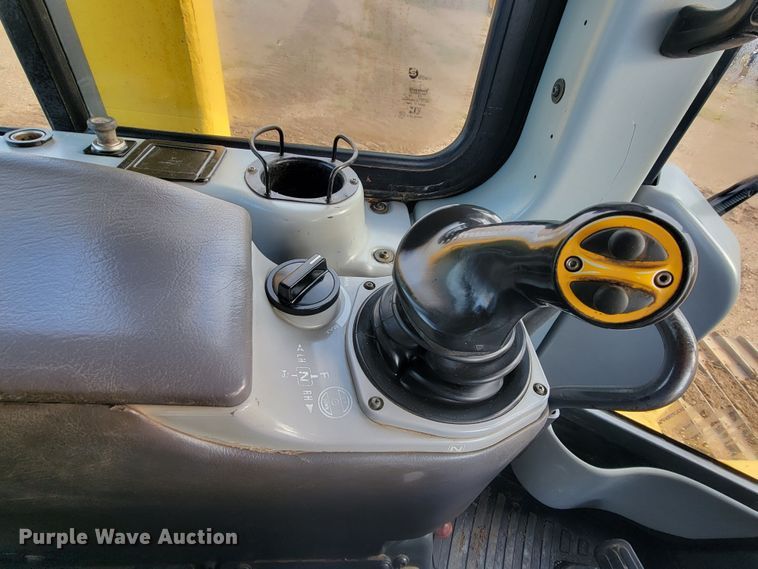 image for item JW9627 2007 Komatsu D61PX-15  dozer