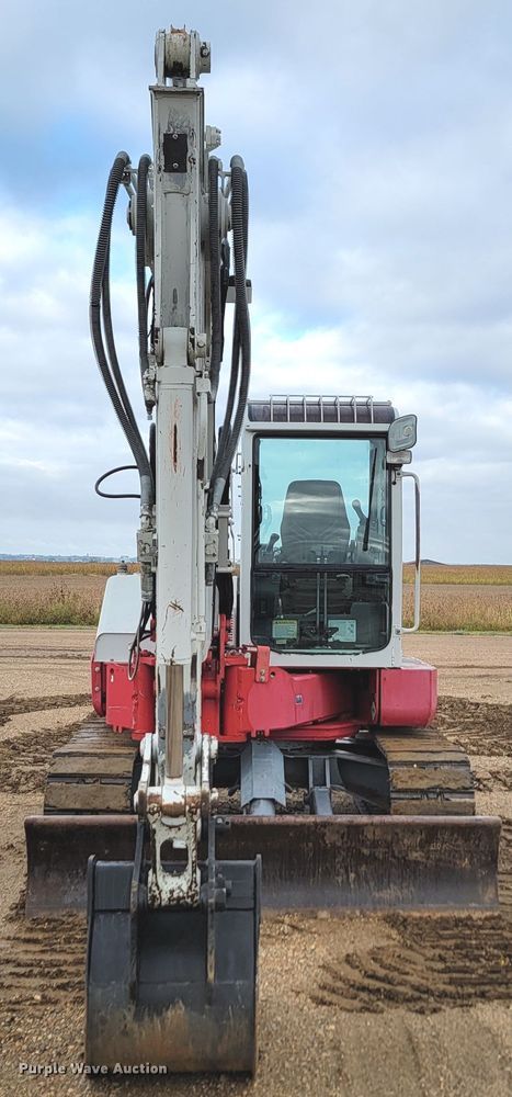 image for item JW9628 2012 Takeuchi TB180 FR EX5  mini excavator