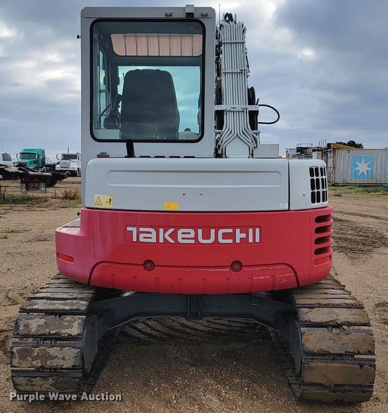 image for item JW9628 2012 Takeuchi TB180 FR EX5  mini excavator