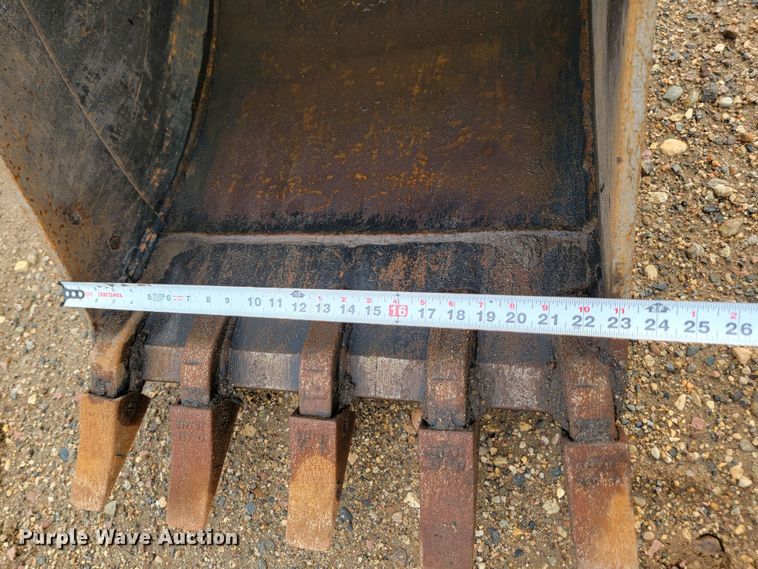 image for item JW9628 2012 Takeuchi TB180 FR EX5  mini excavator