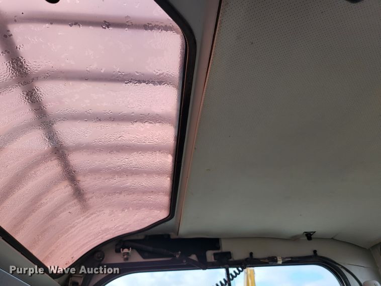 image for item JW9628 2012 Takeuchi TB180 FR EX5  mini excavator