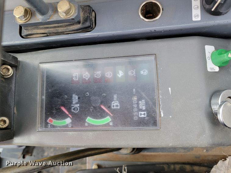 image for item JW9628 2012 Takeuchi TB180 FR EX5  mini excavator