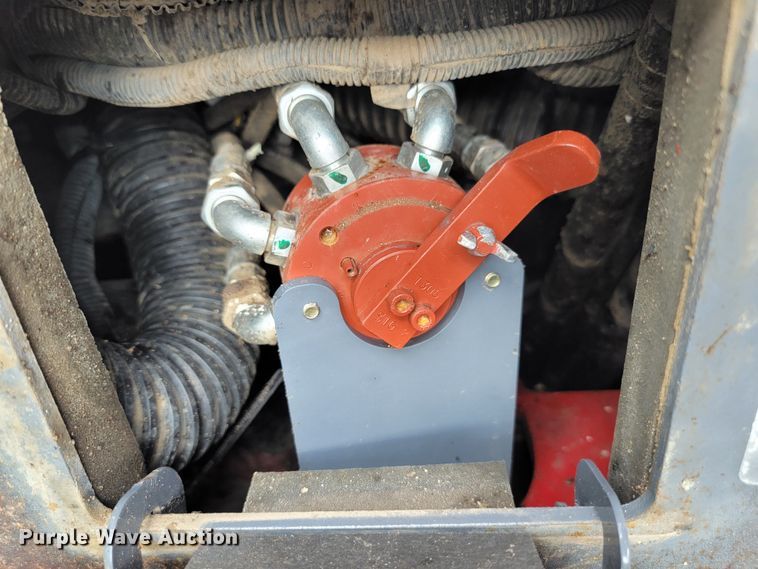 image for item JW9628 2012 Takeuchi TB180 FR EX5  mini excavator