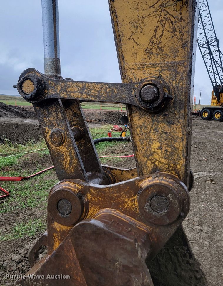 image for item JW9638 Caterpillar 320B  excavator