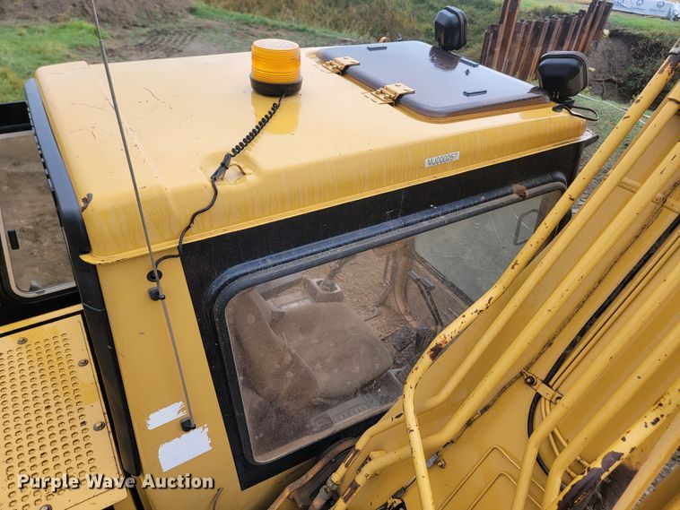 image for item JW9638 Caterpillar 320B  excavator