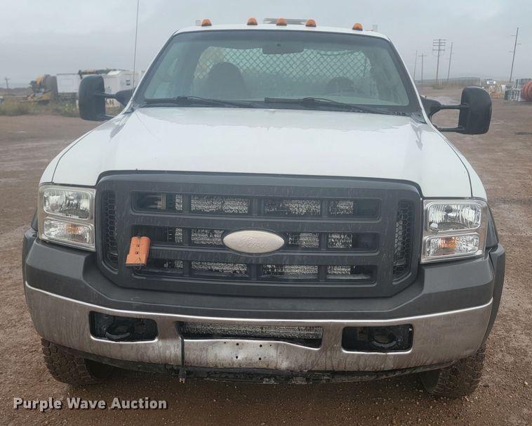 image for item JW9646 2005 Ford F550 Super Duty  utility / service truck
