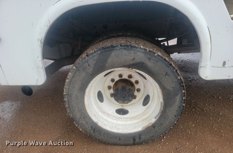 image for item JW9646 2005 Ford F550 Super Duty  utility / service truck