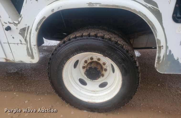 image for item JW9646 2005 Ford F550 Super Duty  utility / service truck