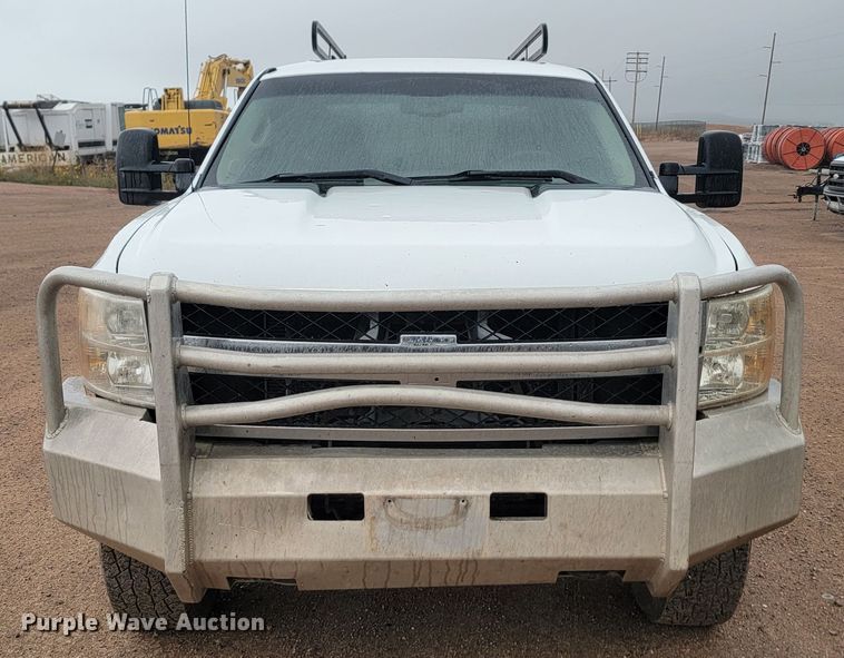 image for item JW9647 2011 Chevrolet Silverado 3500 HD  Crew Cab utility / service truck