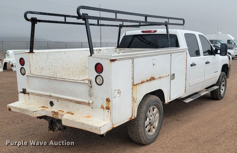 image for item JW9647 2011 Chevrolet Silverado 3500 HD  Crew Cab utility / service truck