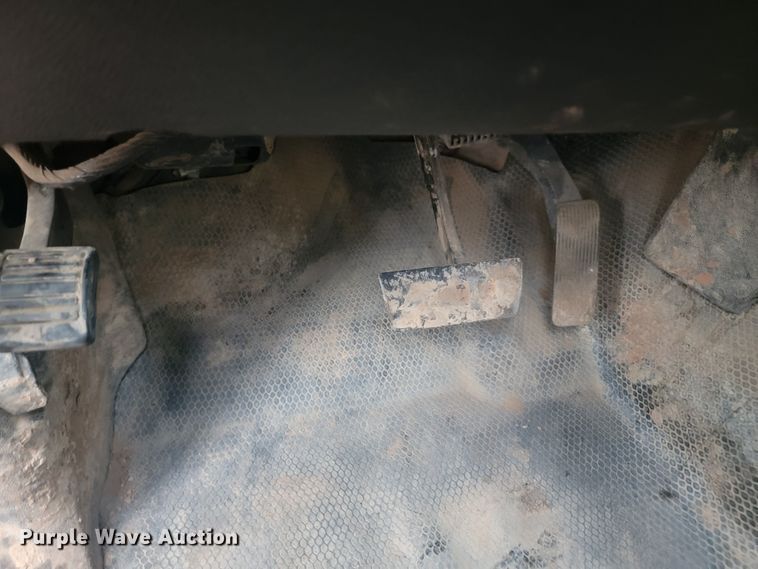 image for item JW9647 2011 Chevrolet Silverado 3500 HD  Crew Cab utility / service truck