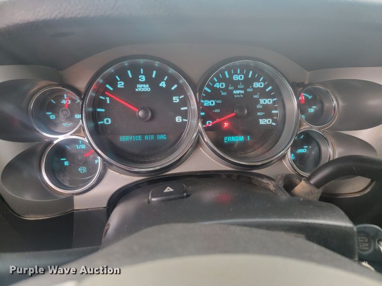 image for item JW9647 2011 Chevrolet Silverado 3500 HD  Crew Cab utility / service truck