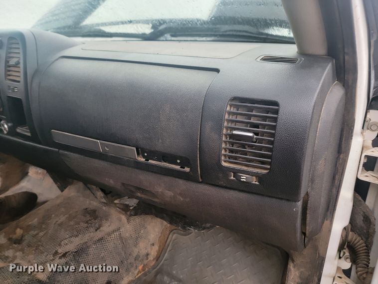 image for item JW9647 2011 Chevrolet Silverado 3500 HD  Crew Cab utility / service truck