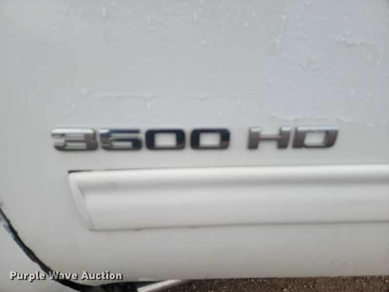 image for item JW9647 2011 Chevrolet Silverado 3500 HD  Crew Cab utility / service truck