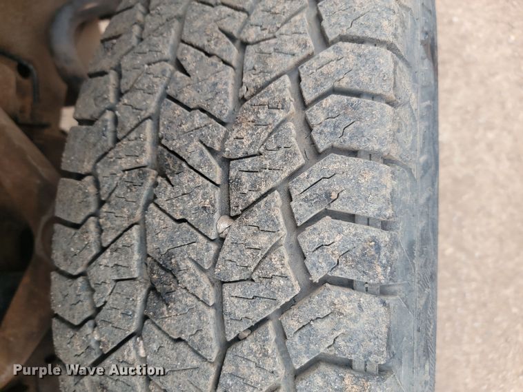 image for item JW9647 2011 Chevrolet Silverado 3500 HD  Crew Cab utility / service truck