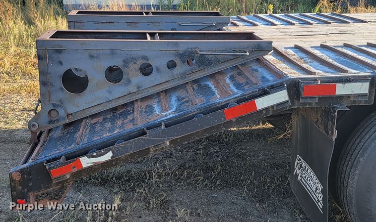 image for item JW9648 2014 Dorsey  drop deck equipment trailer
