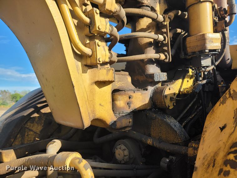image for item JW9649 1979 Caterpillar 627B  conventional scraper