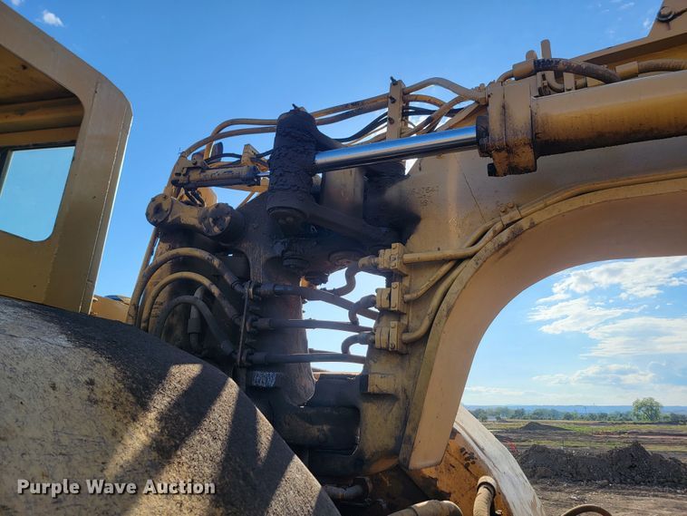 image for item JW9649 1979 Caterpillar 627B  conventional scraper