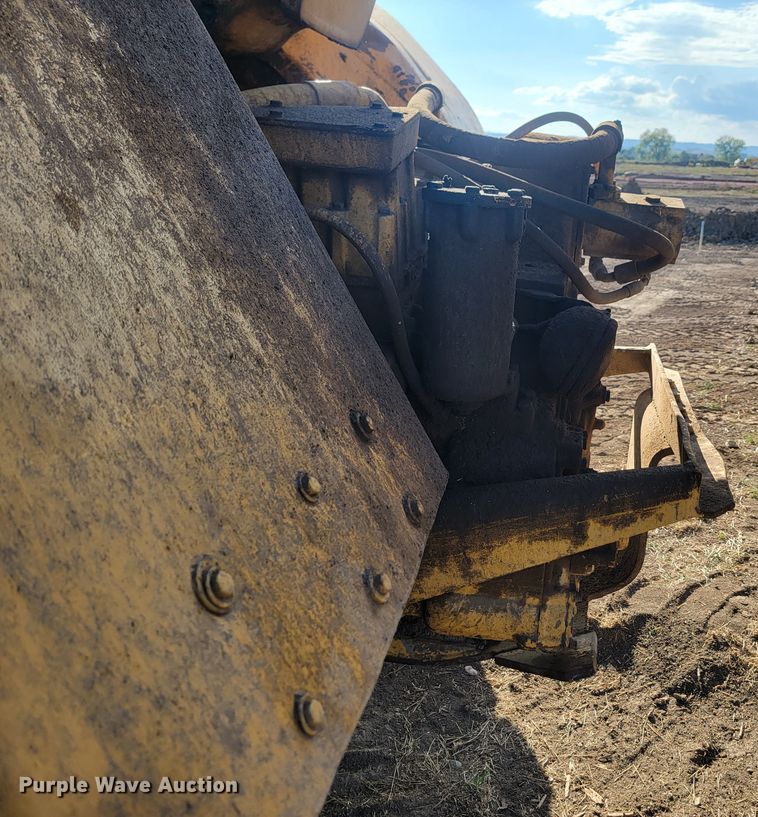 image for item JW9649 1979 Caterpillar 627B  conventional scraper