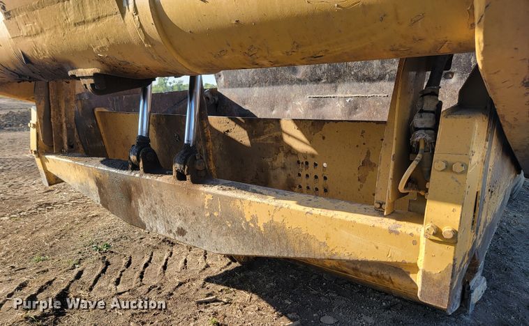 image for item JW9649 1979 Caterpillar 627B  conventional scraper