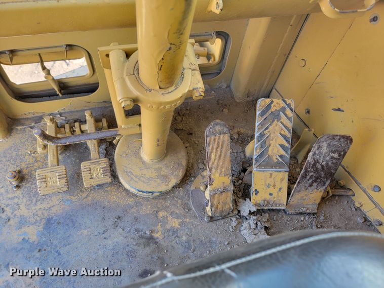 image for item JW9649 1979 Caterpillar 627B  conventional scraper