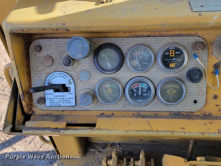 image for item JW9649 1979 Caterpillar 627B  conventional scraper