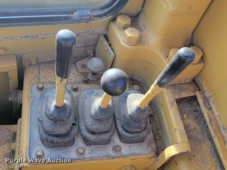 image for item JW9649 1979 Caterpillar 627B  conventional scraper