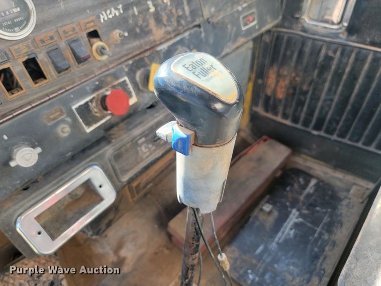 image for item JW9652 1978 Kenworth W900A  water truck