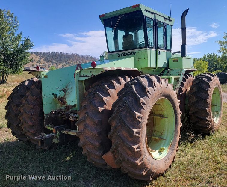 image for item JW9653 1984 Steiger Panther SM-325  4WD tractor