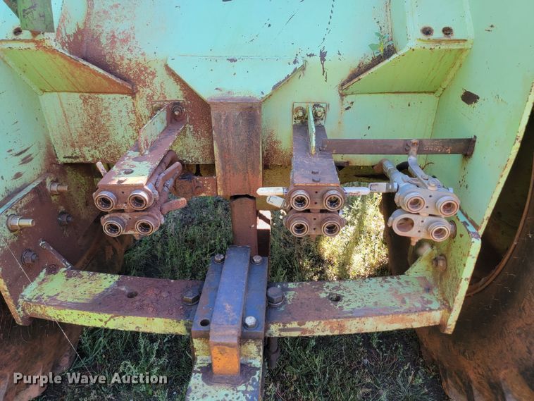 image for item JW9653 1984 Steiger Panther SM-325  4WD tractor