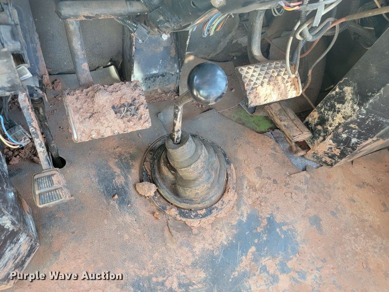 image for item JW9653 1984 Steiger Panther SM-325  4WD tractor