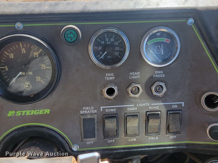 image for item JW9653 1984 Steiger Panther SM-325  4WD tractor