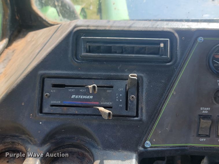 image for item JW9653 1984 Steiger Panther SM-325  4WD tractor