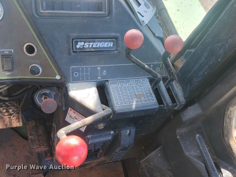 image for item JW9653 1984 Steiger Panther SM-325  4WD tractor
