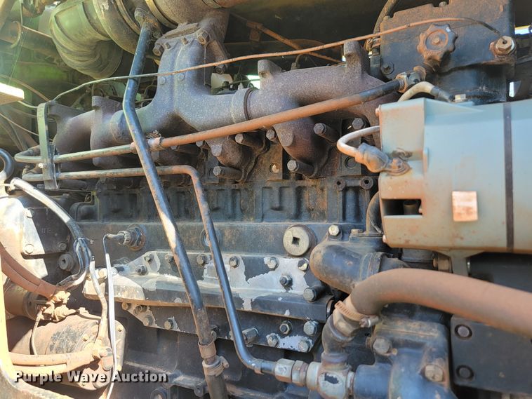 image for item JW9653 1984 Steiger Panther SM-325  4WD tractor