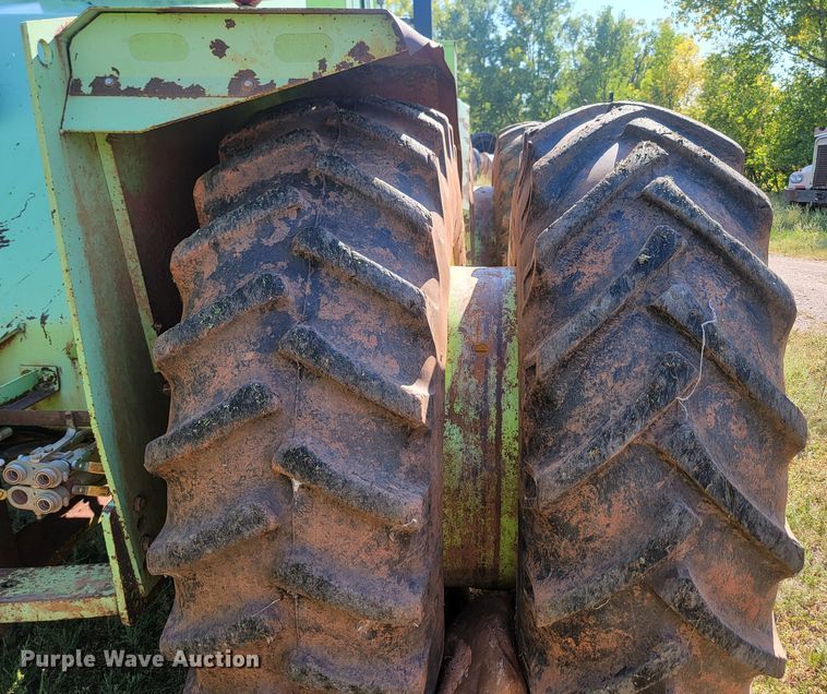 image for item JW9653 1984 Steiger Panther SM-325  4WD tractor