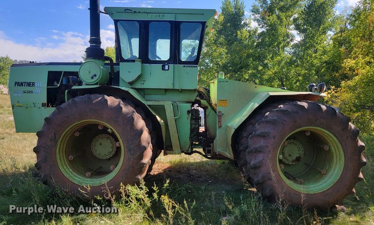 image for item JW9654 1982 Stieger Panther ST325  4WD tractor
