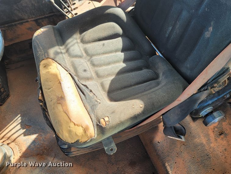 image for item JW9654 1982 Stieger Panther ST325  4WD tractor