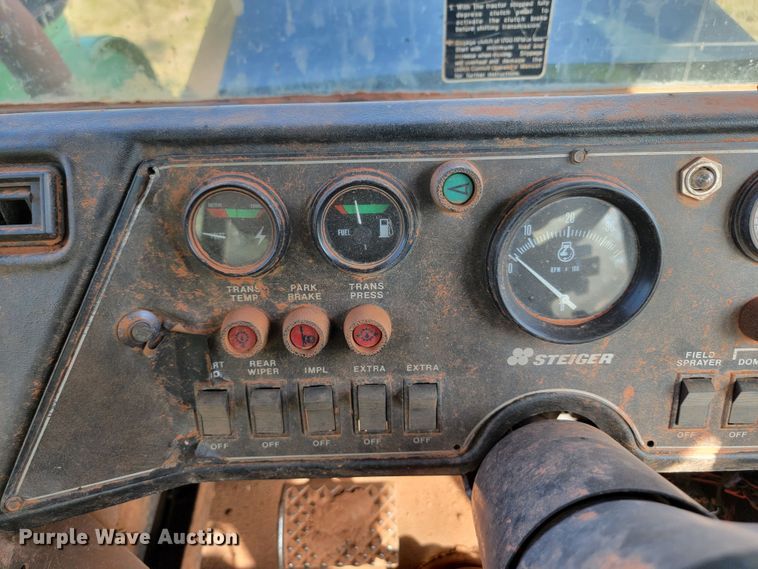 image for item JW9654 1982 Stieger Panther ST325  4WD tractor