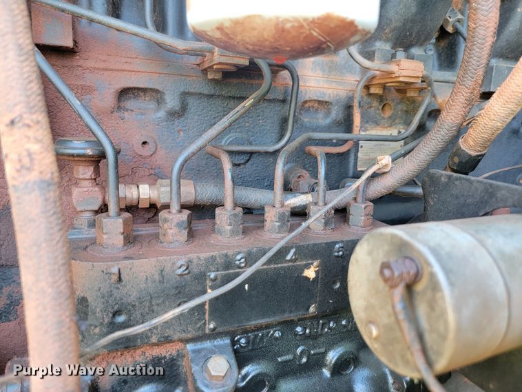 image for item JW9654 1982 Stieger Panther ST325  4WD tractor