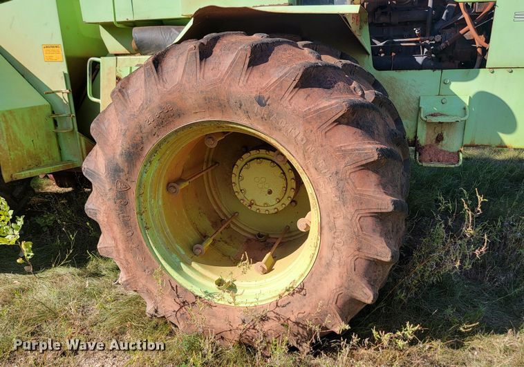 image for item JW9654 1982 Stieger Panther ST325  4WD tractor