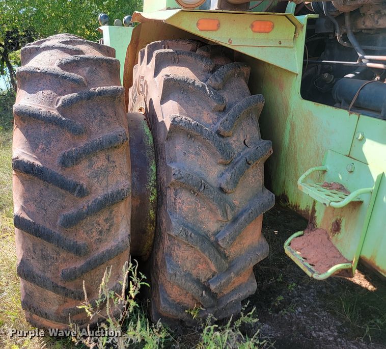 image for item JW9654 1982 Stieger Panther ST325  4WD tractor