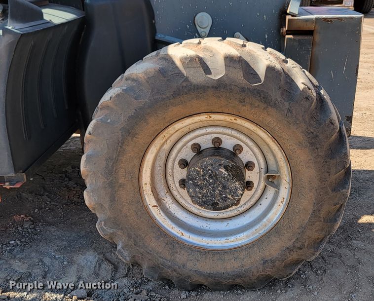 image for item JW9656 2005 JLG G9-43A  telehandler