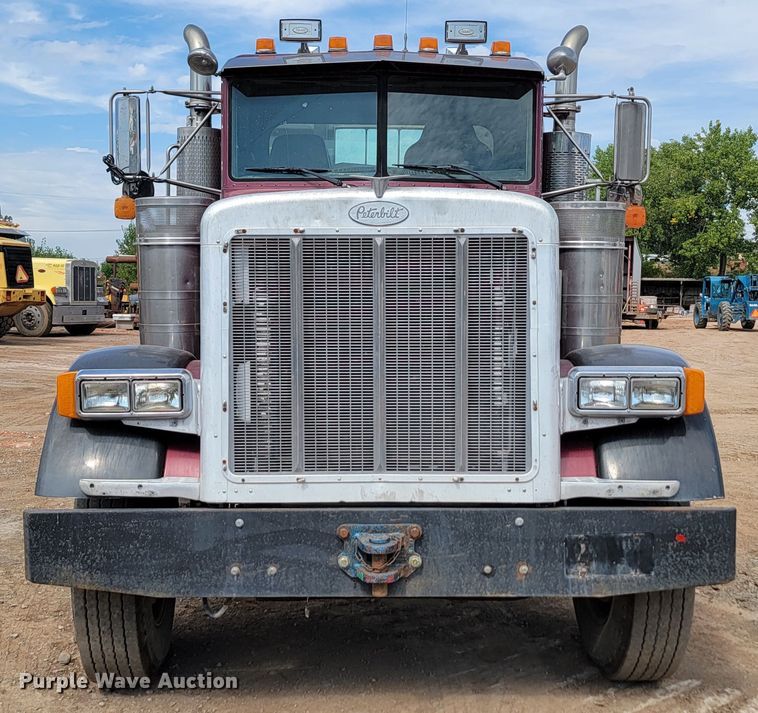 image for item JW9657 1996 Peterbilt 379  semi truck